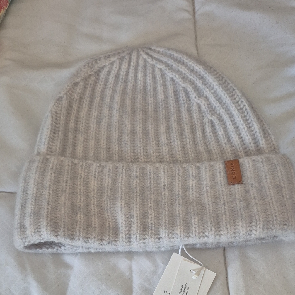 VINCE CASHMERE NWT Cozy Ribbed Knit Beanie